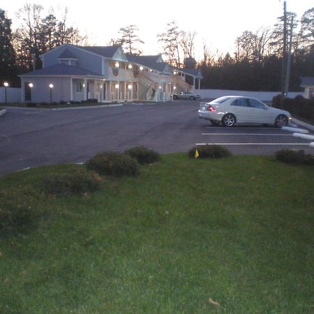 Village Inn & Suites - Smithville Exterior photo