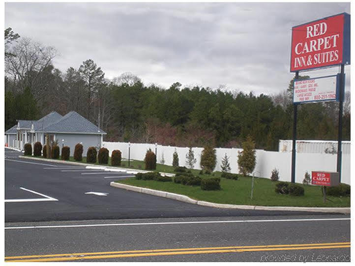 Village Inn & Suites - Smithville Exterior photo
