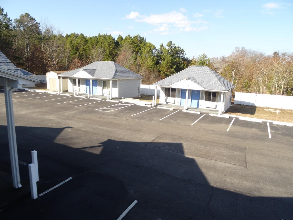 Village Inn & Suites - Smithville Exterior photo