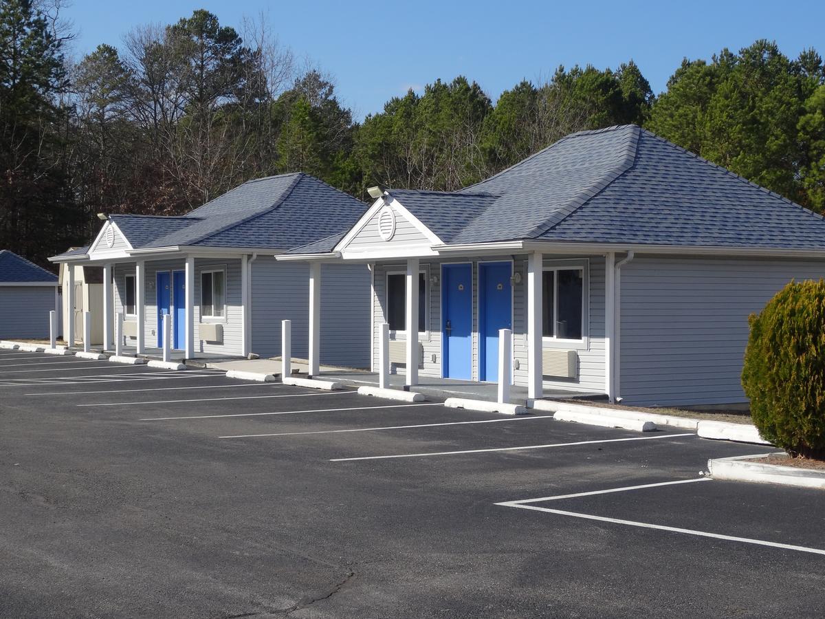 Village Inn & Suites - Smithville Exterior photo