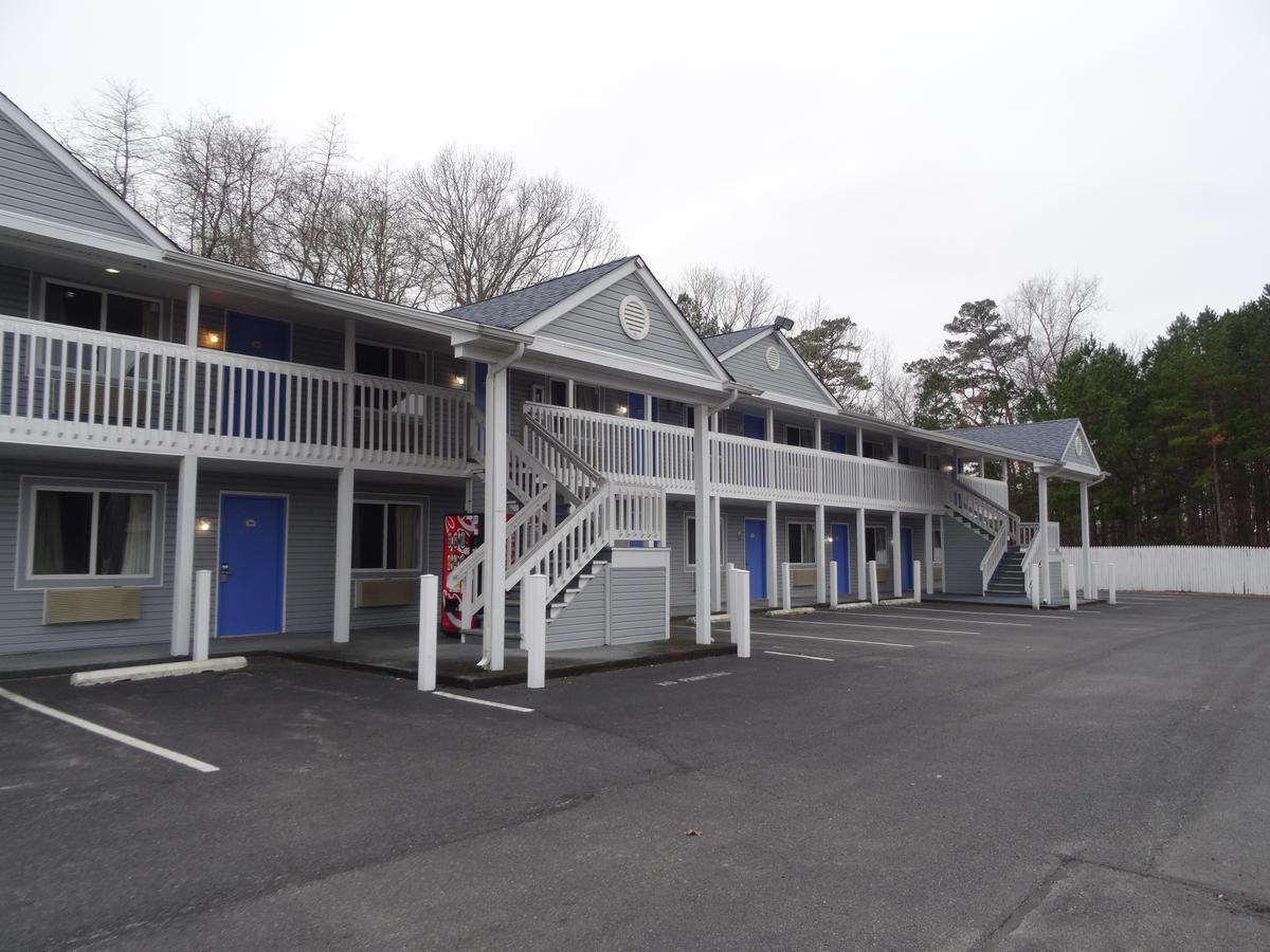 Village Inn & Suites - Smithville Exterior photo